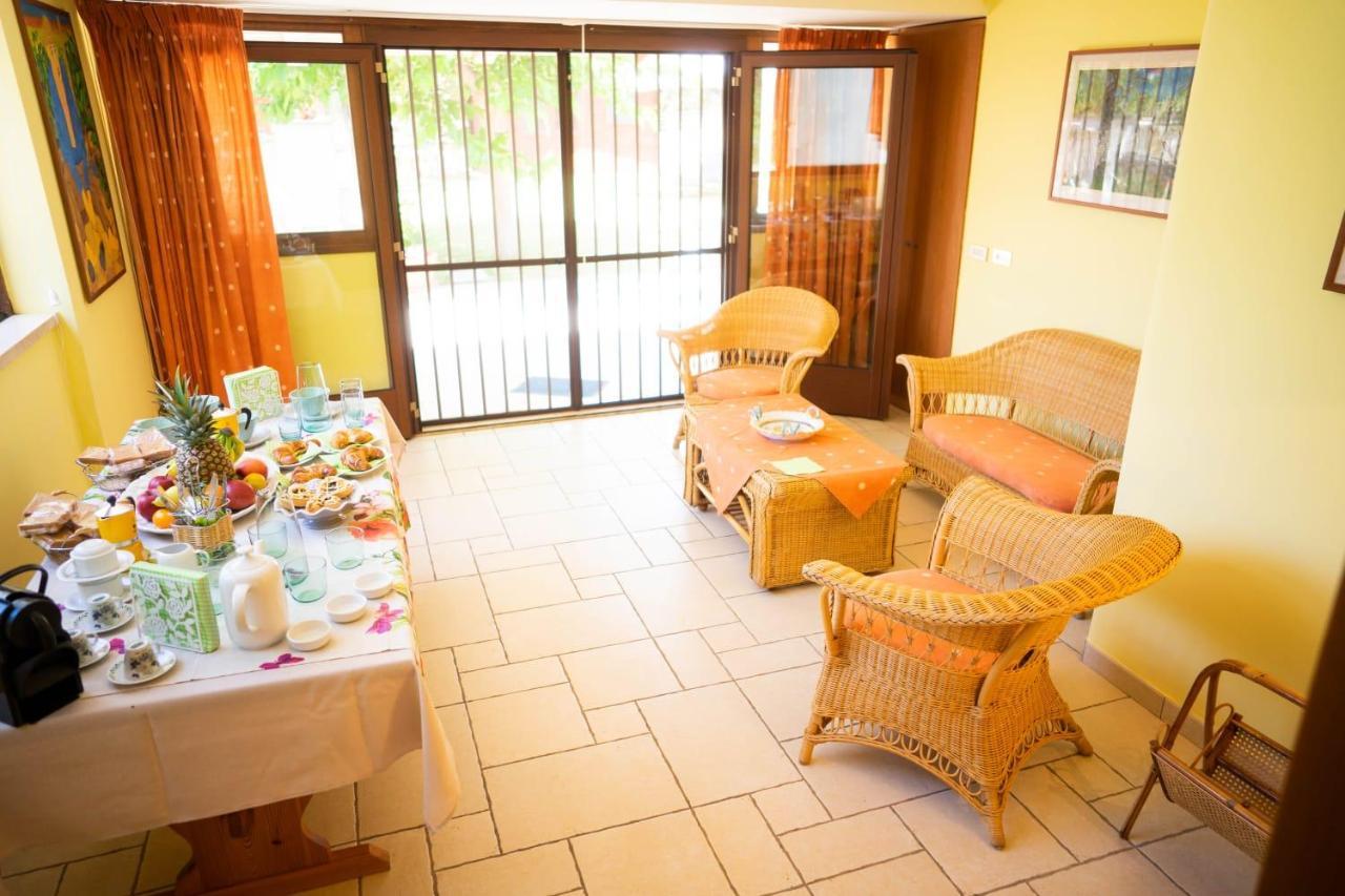 Bed and Breakfast Il Prato By Sthey Monopoli Exterior foto