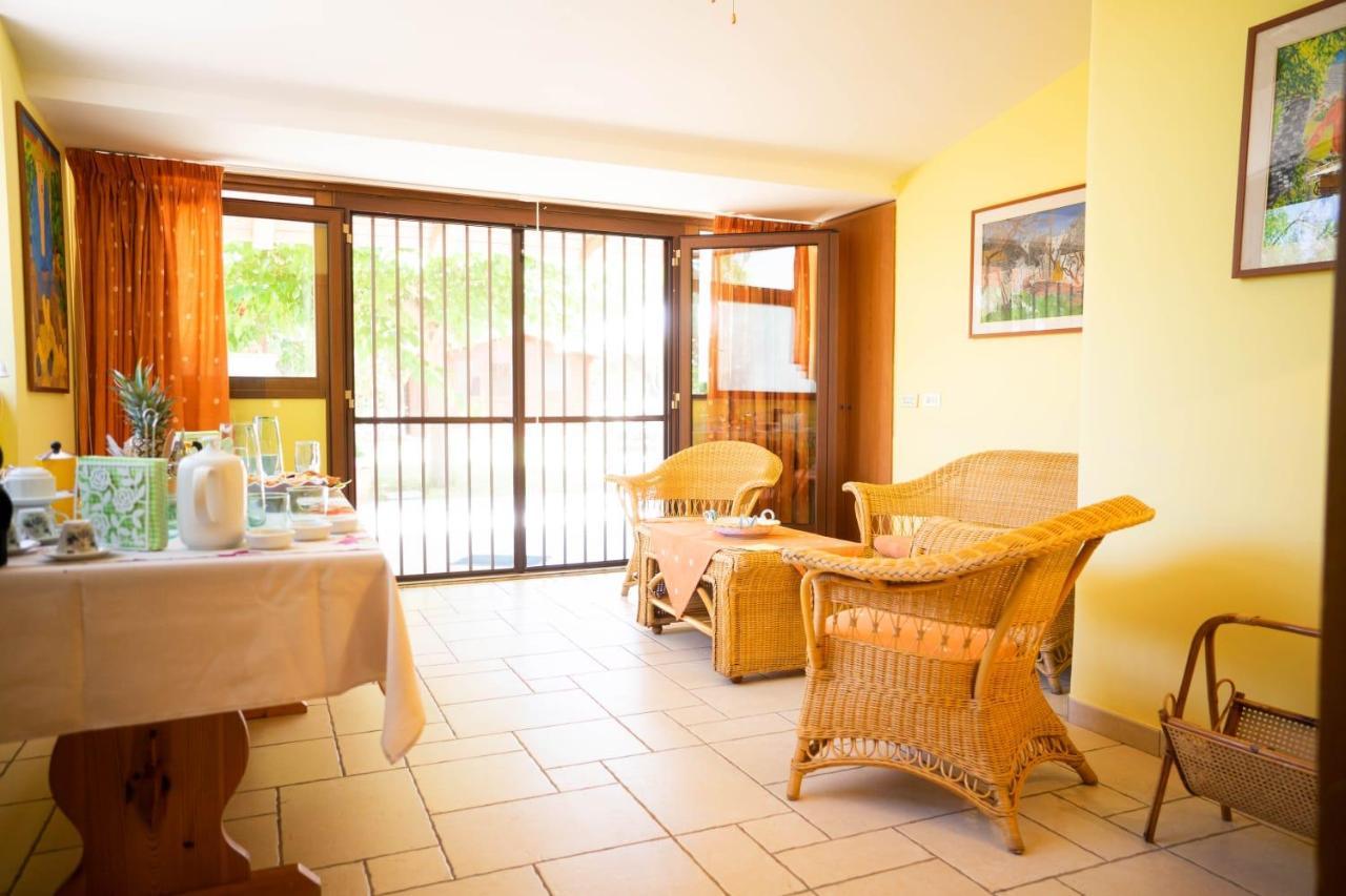 Bed and Breakfast Il Prato By Sthey Monopoli Exterior foto